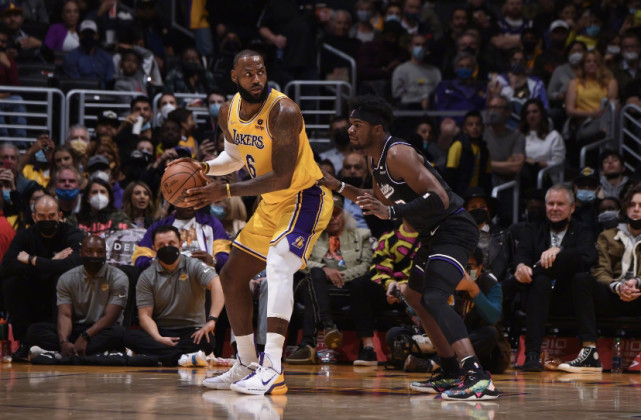 Crowns Sports-这也行？Ming连续五场比赛得分超过关键助攻拜仁慕尼黑状态回暖备战欧篮联，瓦伦西亚围绕NBA季后赛远射贴柱(德甲19轮得分拜仁慕尼黑)